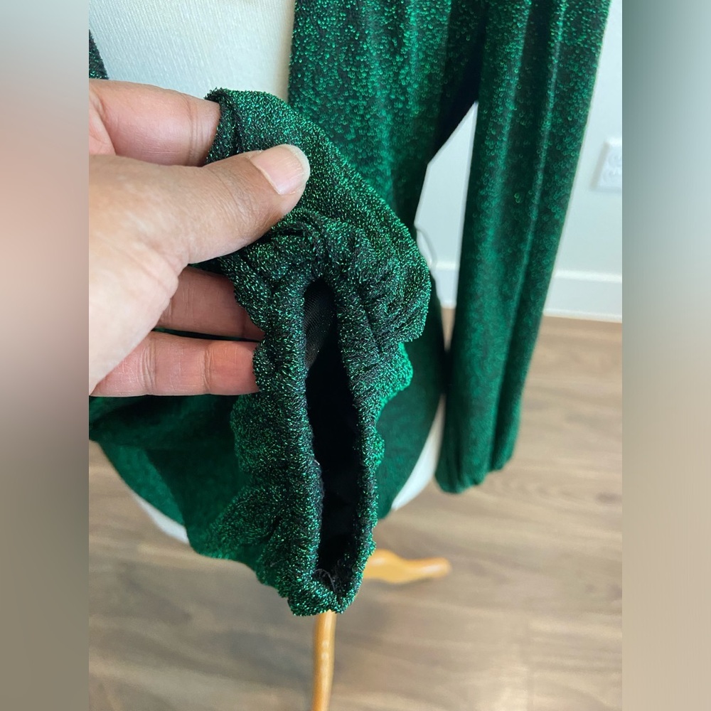 SHEIN Elegant Shimmer bodysuit in green - Picture 5 of 9